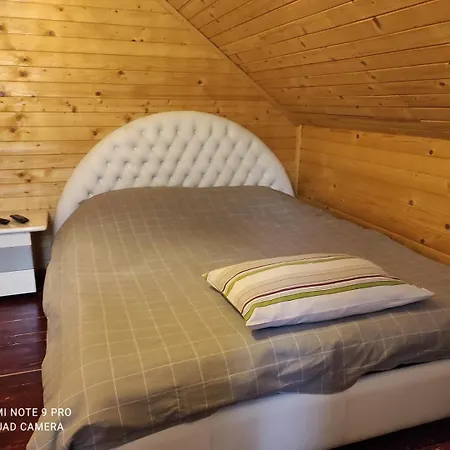 펜션 Holiday Chalet Baita