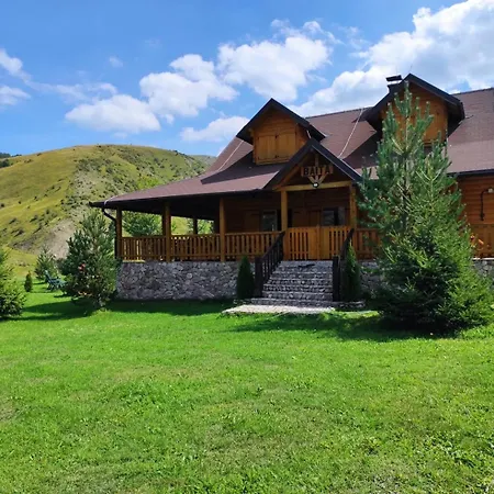 Holiday Chalet Baita 펜션 Trnovo