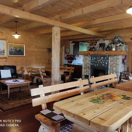펜션 Holiday Chalet Baita